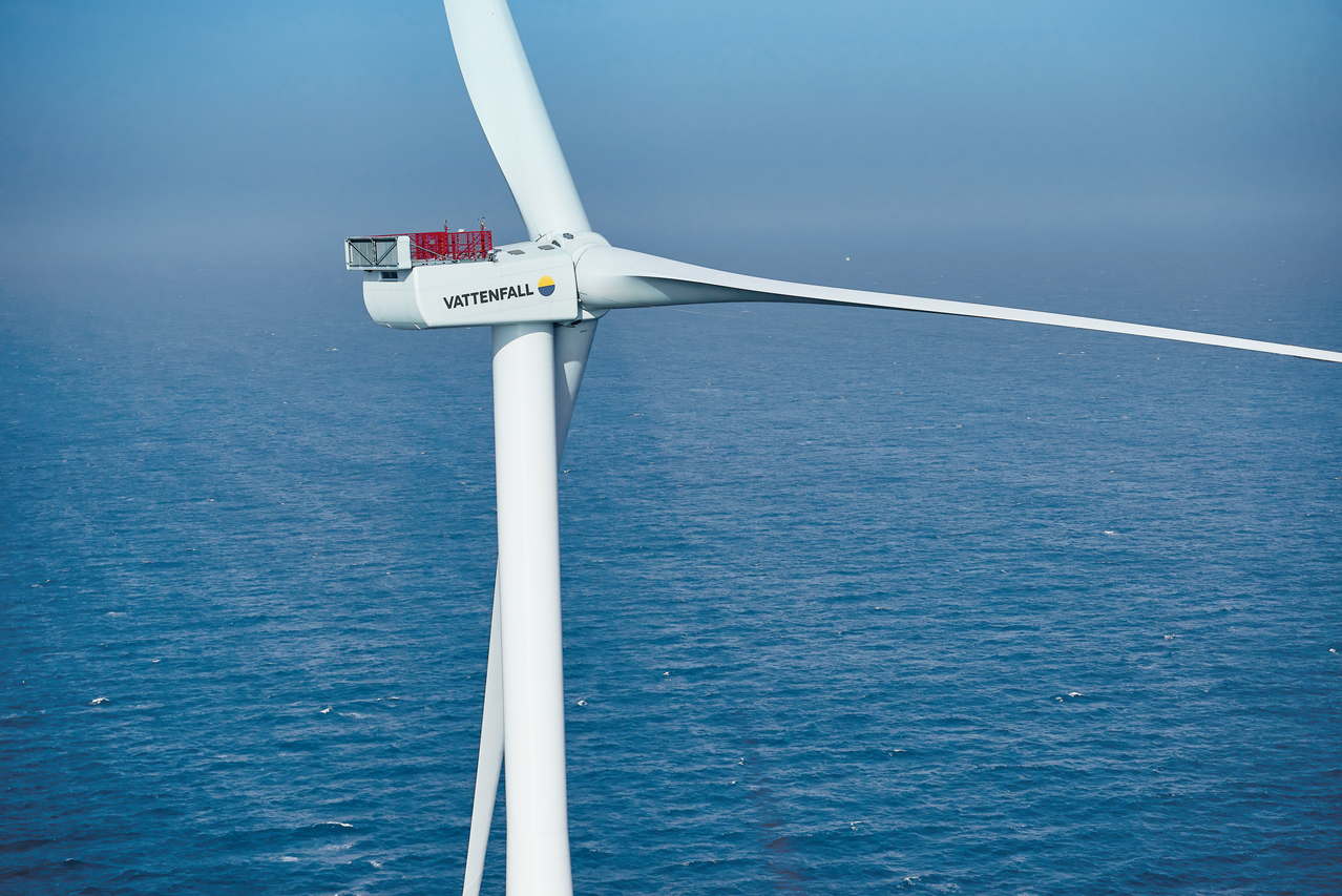 Medium Screen 72 DPI-Vattenfall_Horns_rev_3_wind_farm_7541 Medium Screen 72 DPI-Vattenfall_Horns_rev_3_wind_farm_7541